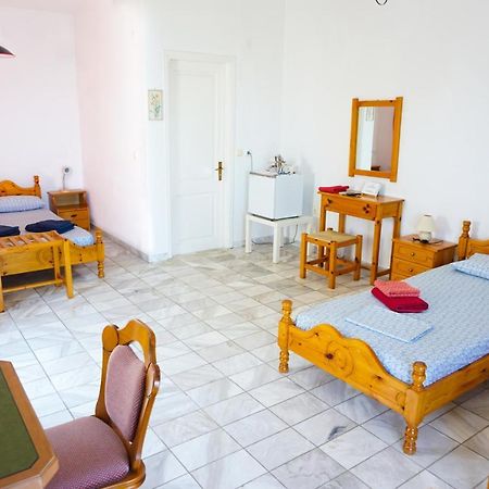 San Antonio Hotel & Apartments Мегали Амос Екстериор снимка