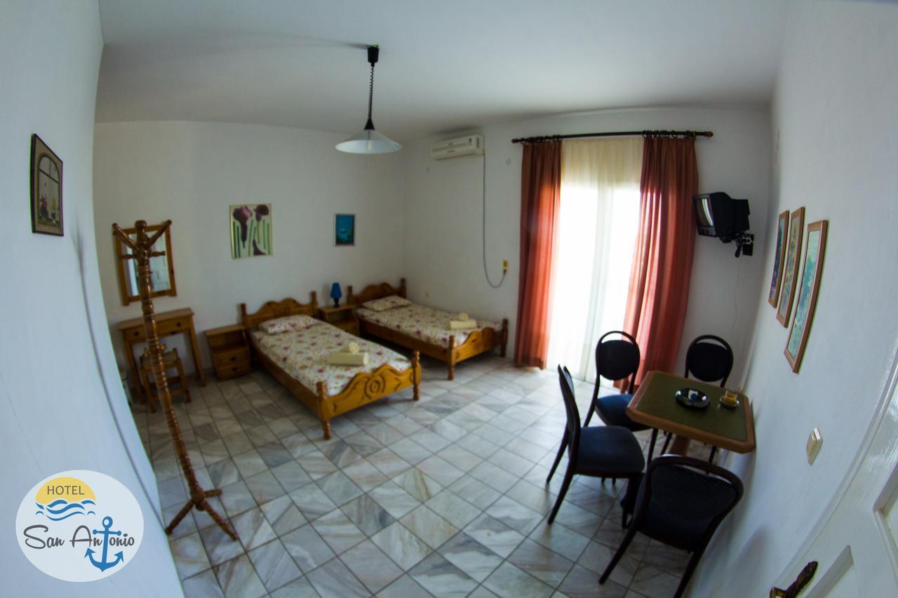 San Antonio Hotel & Apartments Мегали Амос Екстериор снимка