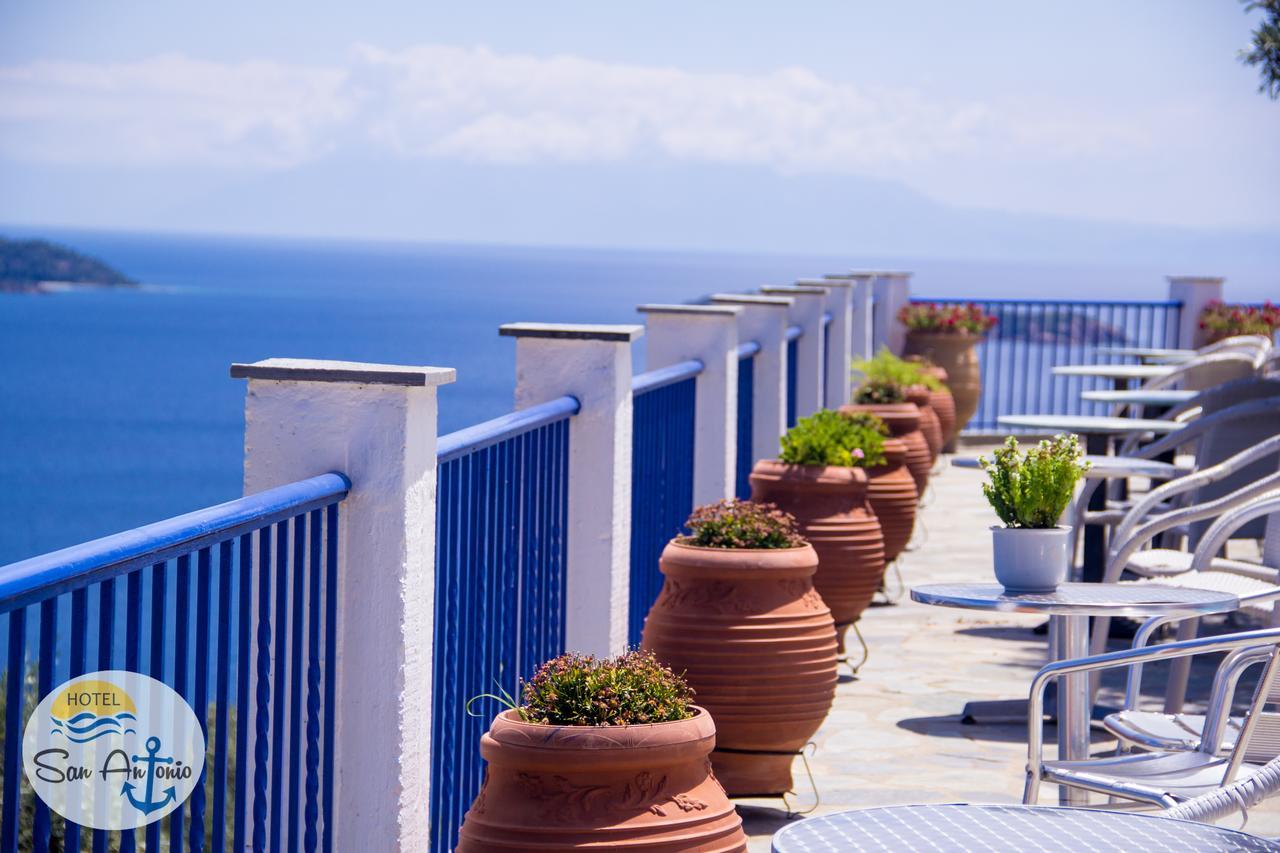 San Antonio Hotel & Apartments Мегали Амос Екстериор снимка