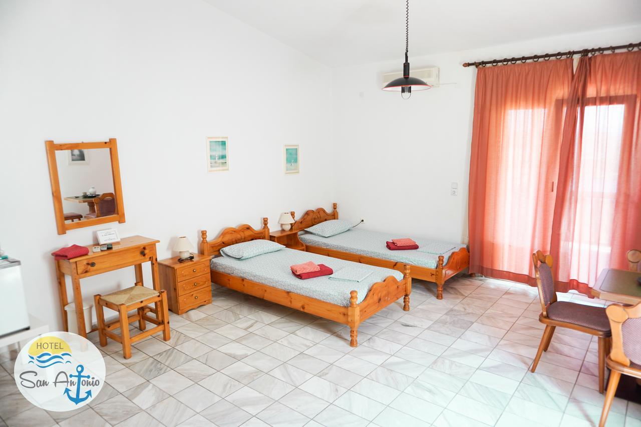 San Antonio Hotel & Apartments Мегали Амос Екстериор снимка